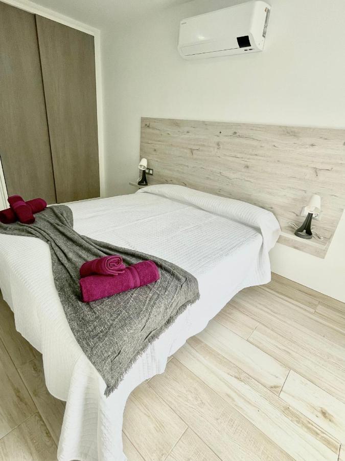 Island Suites Arona  Esterno foto