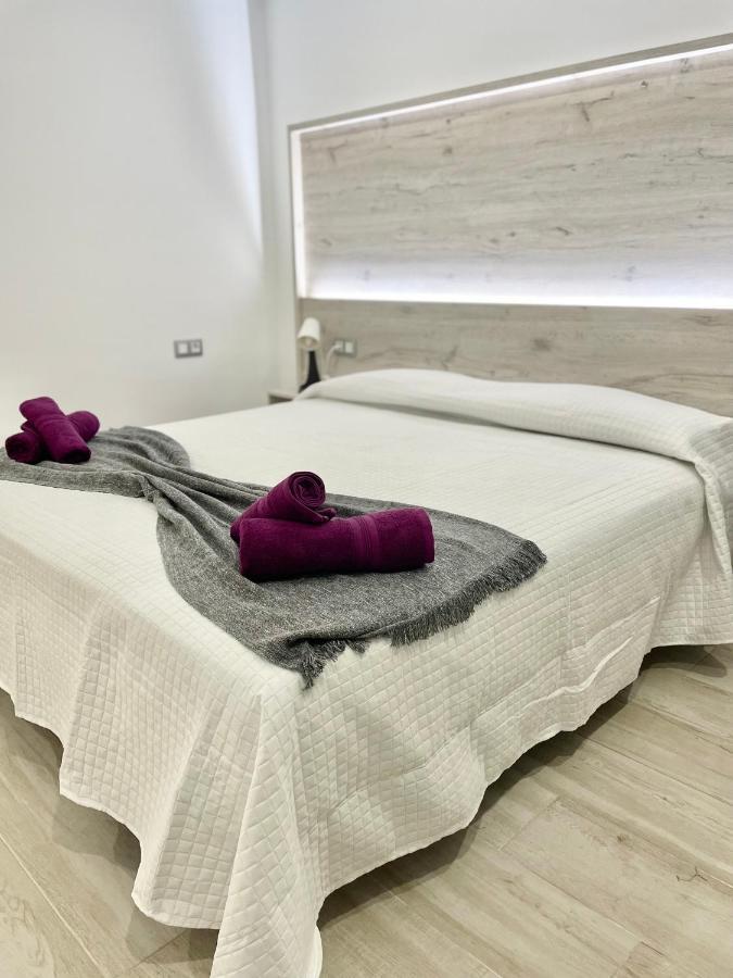 Island Suites Arona  Esterno foto