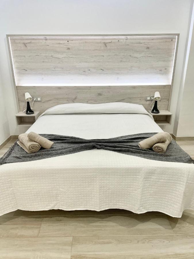 Island Suites Arona  Esterno foto