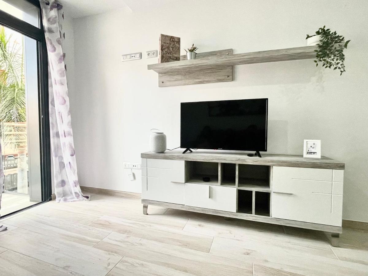 Island Suites Arona  Esterno foto