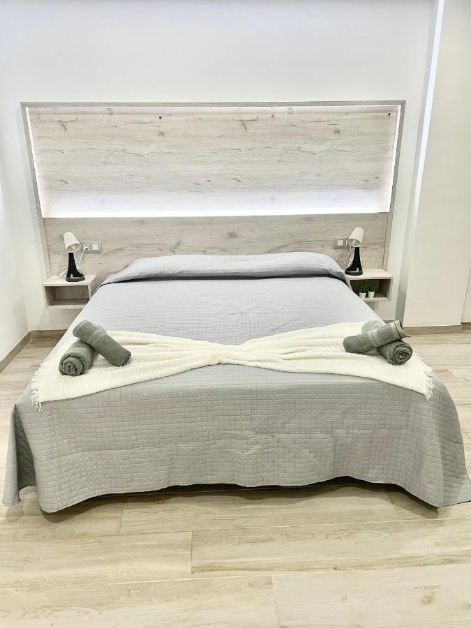 Island Suites Arona  Esterno foto