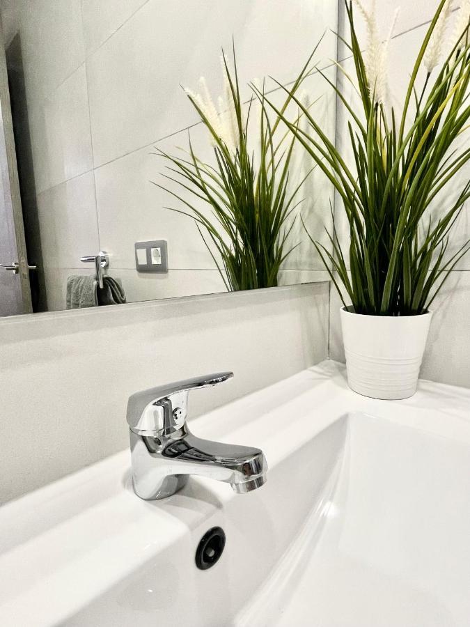 Island Suites Arona  Esterno foto