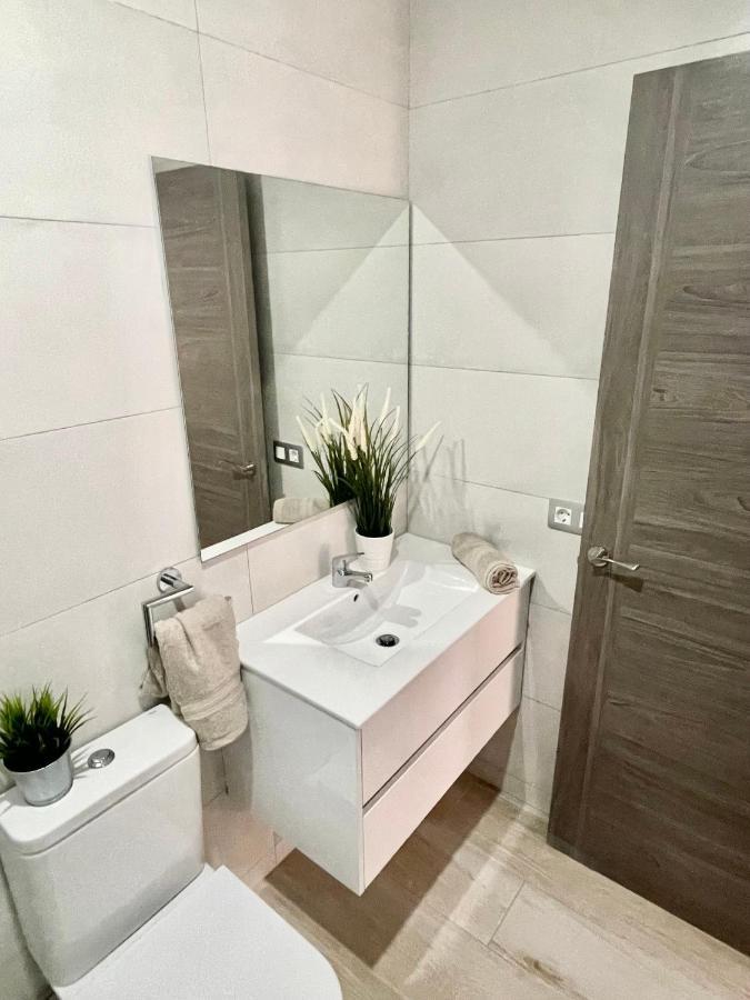 Island Suites Arona  Esterno foto